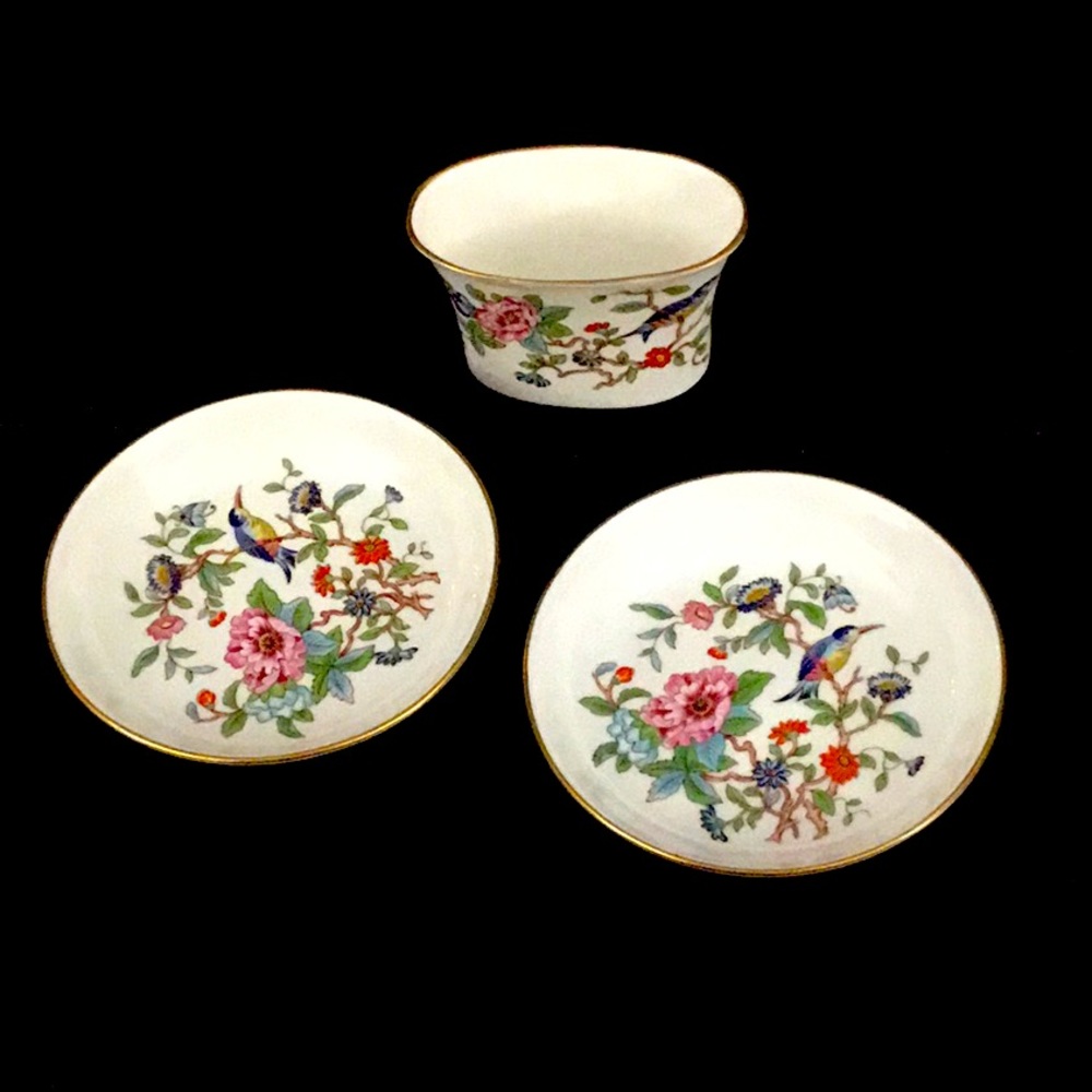 Ainsley Fine English Bone China Pembroke design 3 piece set